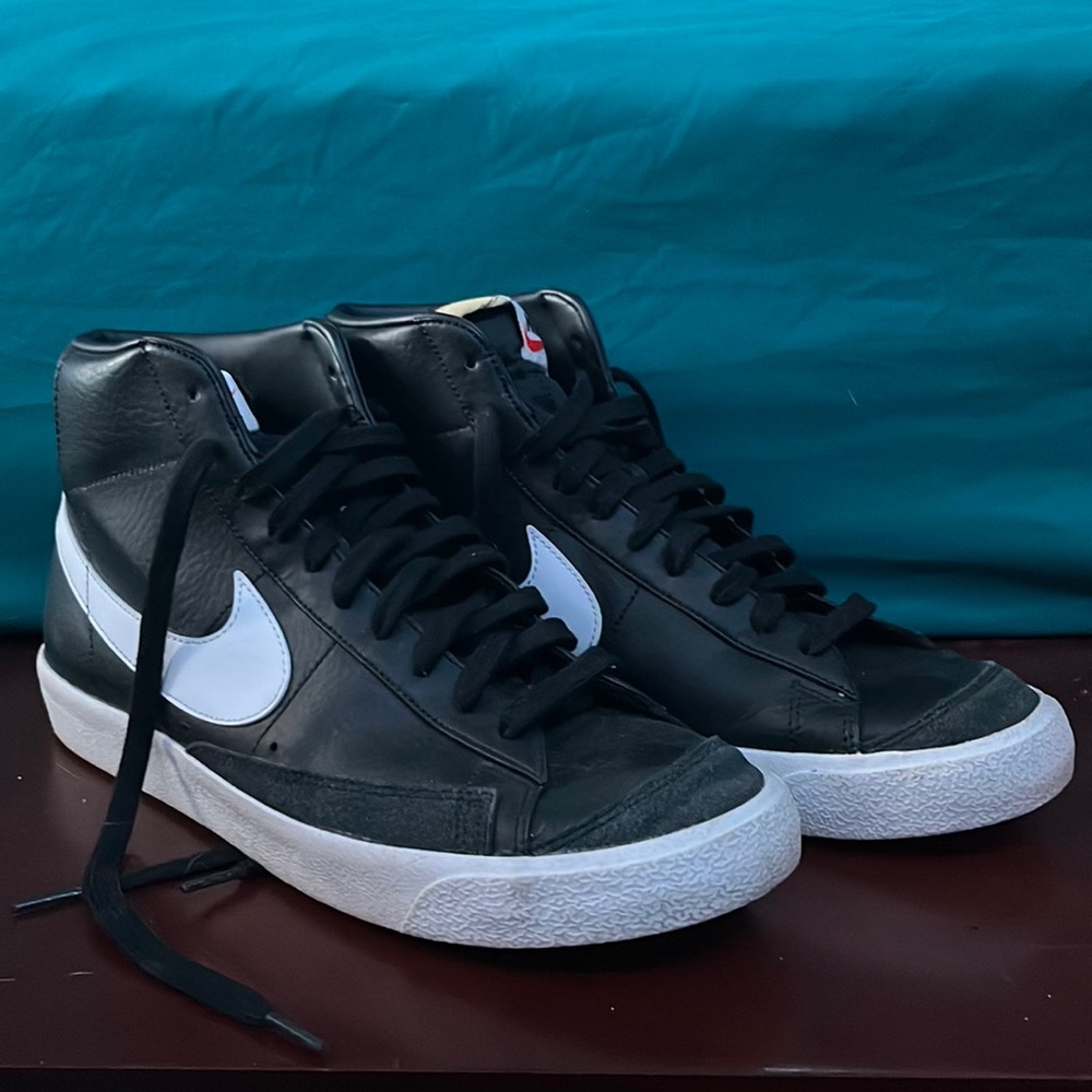 Nike Blazer Mid ‘77 Black/White Size US Men’s 11.5